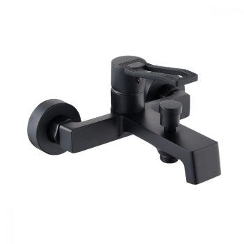 Смеситель для ванны KNOIS K310010-B черный с душевым гарнитуром