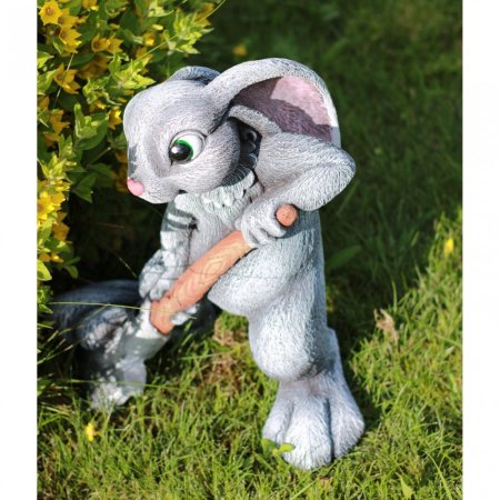 Садовая фигура Зайка -Копайка серый 33см
