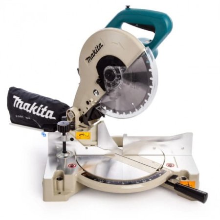 Пила торцовочная Makita LS1040N 1 650Вт 260мм Пила торцовочная Makita LS1040N 1 650Вт 260мм