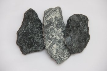 Камень для бани 20кг Габбро-диабаз обвалованные 70-150мм