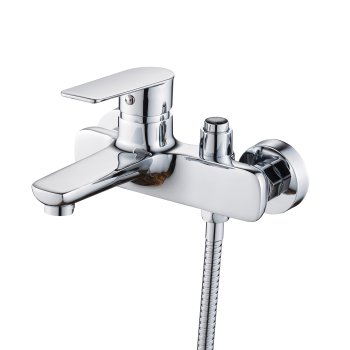 Cмеситель для ванны одноручный короткий излив DIKALAN  цвет хром Cмеситель для ванны одноручный короткий излив DIKALAN  цвет хром