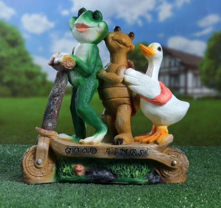 Садовая фигура Зверюшки на самокате 30см