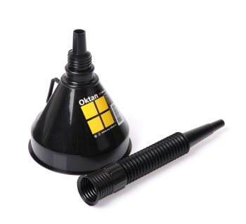 Воронка с гибким наконечником Oktan 135-250 мм пластик