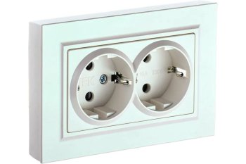 Розетка силовая двойная встраиваемая IEK Brite с заземлением, цвет жемчуг, арт. BR-R21-16-K36-F