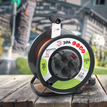 Удлинитель на металлической катушке ЭРА 4 розетки с выключателем с заземлением 30 м 16А IP44