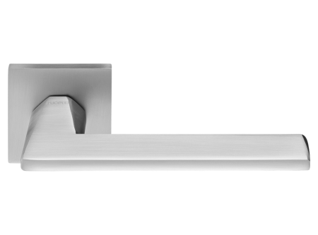 Ручка дверная на квадратной накладке Rucetti RAP 30 SLIM-S SC матовый хром