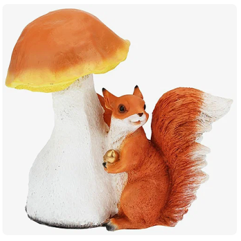 Садовая фигура Гриб подосиновик с белкой 40см