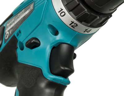 Дрель-шуруповерт аккумуляторная Makita НР347DWE Li-lon 14,4В 2x1,5Ач 30Нм