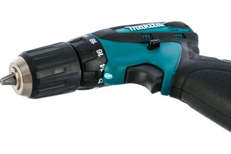 Дрель-шуруповерт аккумуляторная Makita DF330DWE Li-lon 10,8В 2x1,3Ач 24Нм