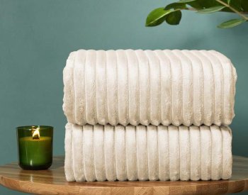 Плед Fine Line Велсофт Макадамия 200х150см микрофибра полутороспальный Плед Fine Line Велсофт Макадамия 200х150см микрофибра полутороспальный