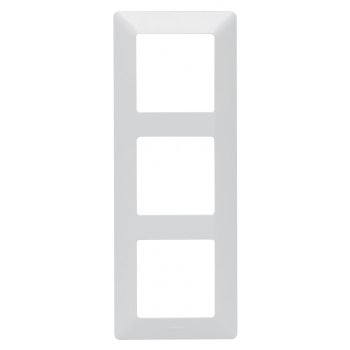 Рамка Legrand Etika 3 поста, цвет белый, арт. 672503
